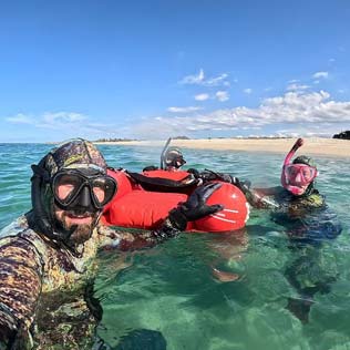 Taking my 73 year old mum for a dive, what a legend 